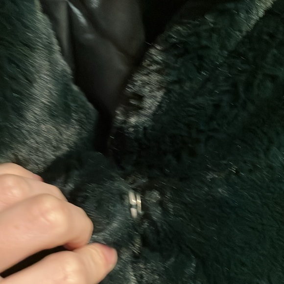 Rue21 Green Soft Faux Fur Coat - Picture 2 of 10